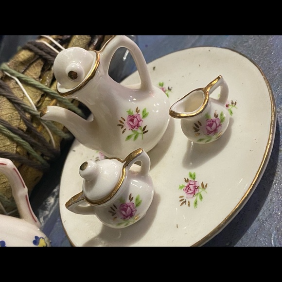 Lefton miniature pink pansies tea set - Picture 2 of 6